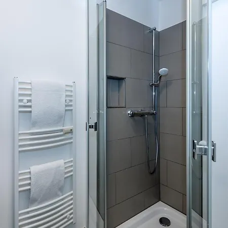 Deichhaeuser Anna Kueste Deichhaeuser Anna Kueste 6-12 *